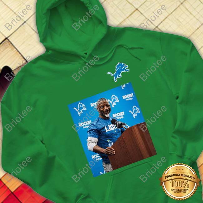 Official Lions Oc Ben Johnson Wearing A Shirt With An Image Of Lions Dc Aaron Glenn Official Lions Oc Ben Johnson Wearing A Shirt With An Image Of Lions Dc Aaron Glenn