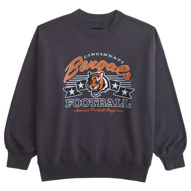 Official Abercrombie And Fitch Shop Cincinnati Bengals Vintage Sunday Crewneck NFL by Abercrombie