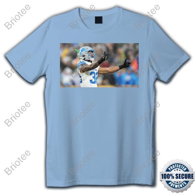 Brian Branch Middle Finger Short Sleeve Tee to Packers Fans After Ejection