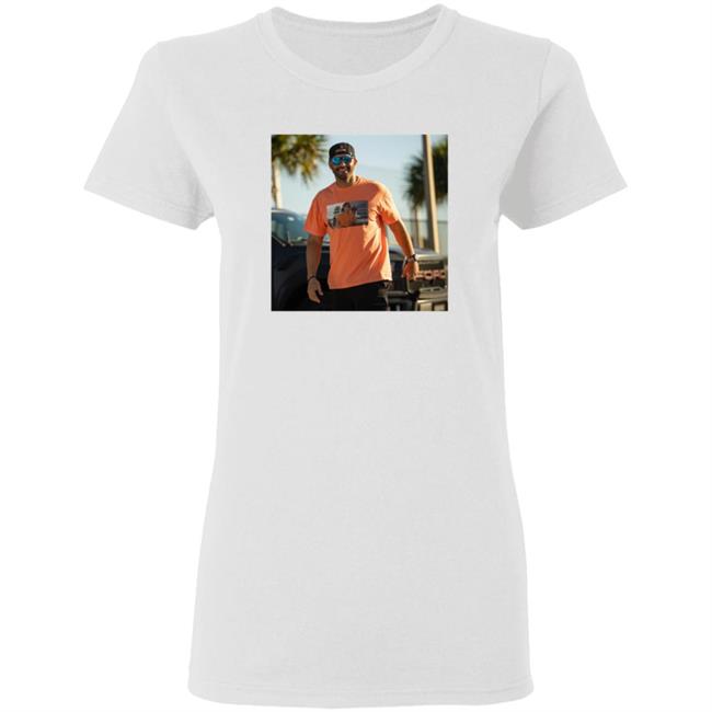 Tom Brady Parental Advisory Shirt Martinez Wearing A T-Shirt Of Brady Shirt Tom Brady Parental Advisory Shirt Martinez Wearing A T-Shirt Of Brady Shirt